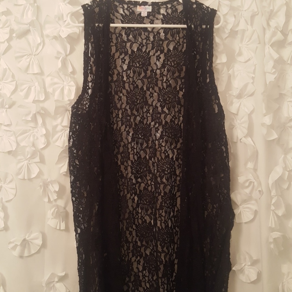 Lularoe Black Lace Joy, Medium EUC